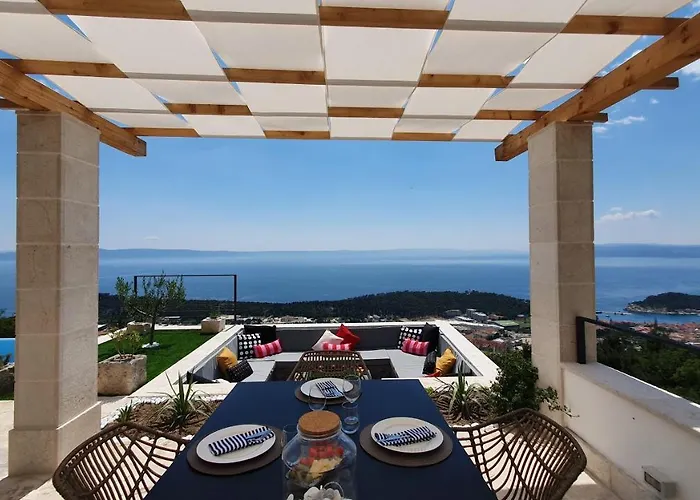 Kostela * Μακάρσκα